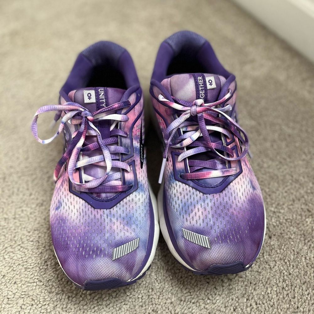 Ghost 12 Size 10